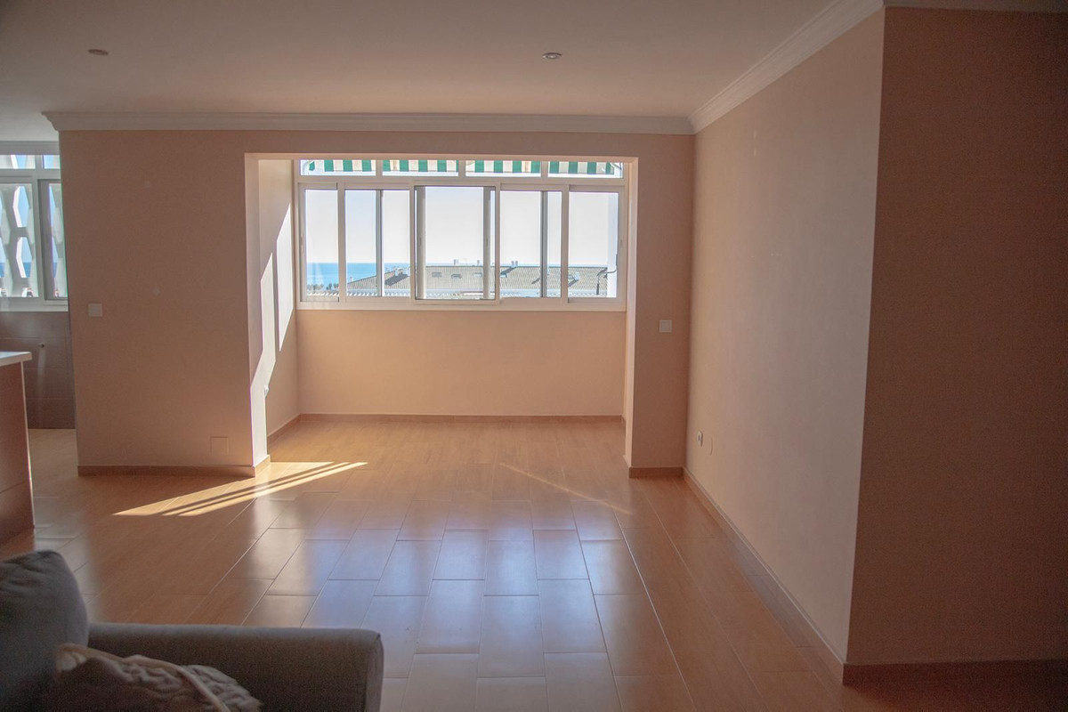 4 Bedroom Apartment for Sale in San Pedro de Alcántara — 3