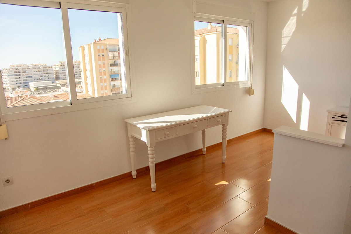 4 Bedroom Apartment for Sale in San Pedro de Alcántara — 6