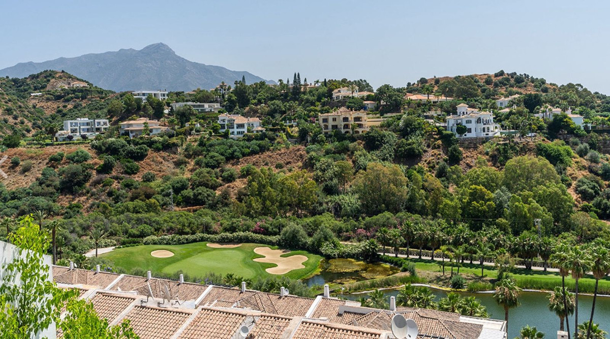 3 Bedroom Apartment for Sale in La Quinta — 9