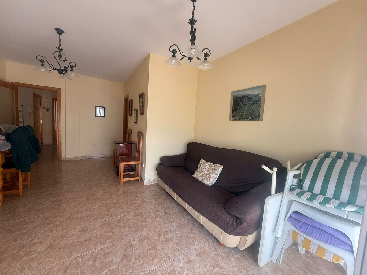 3 Bedroom Apartment for Sale in Estepona — 5