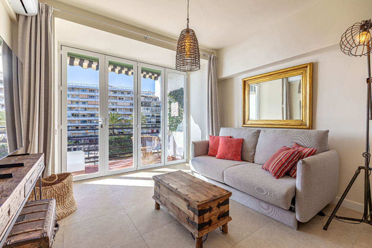1 Bedroom Apartment for Sale in Marbella — 3