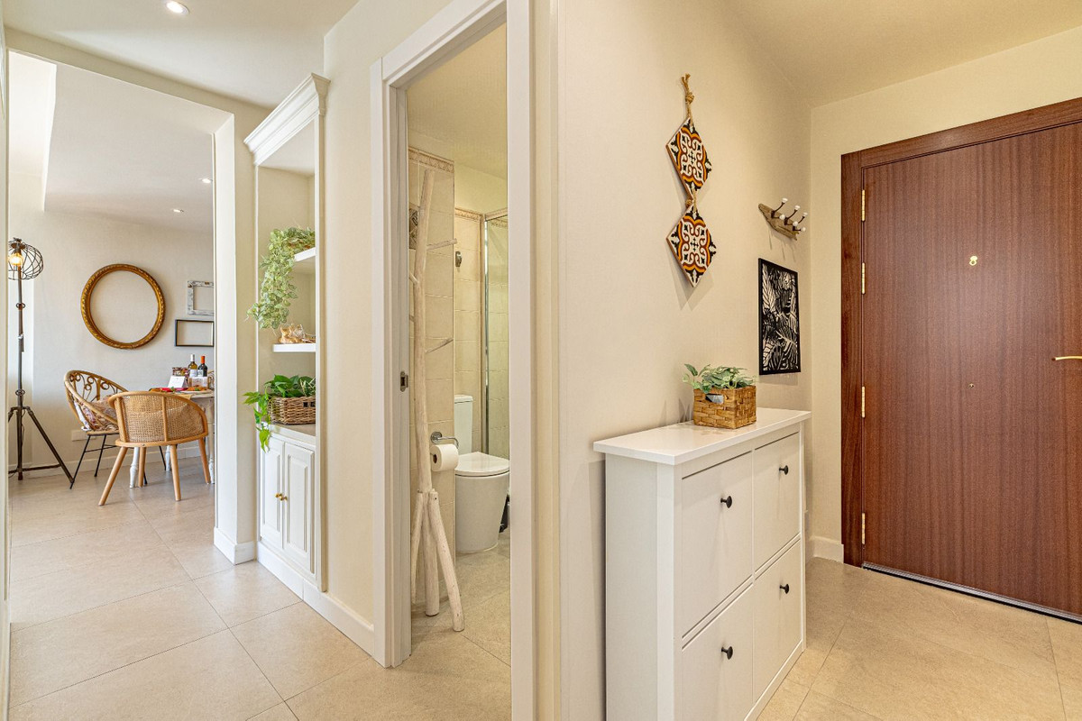 1 Bedroom Apartment for Sale in Marbella — 6