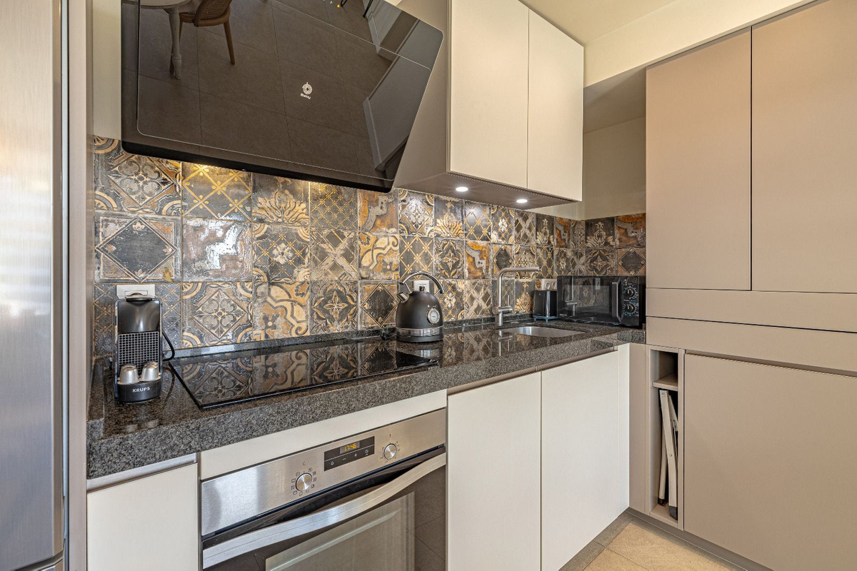 1 Bedroom Apartment for Sale in Marbella — view 10