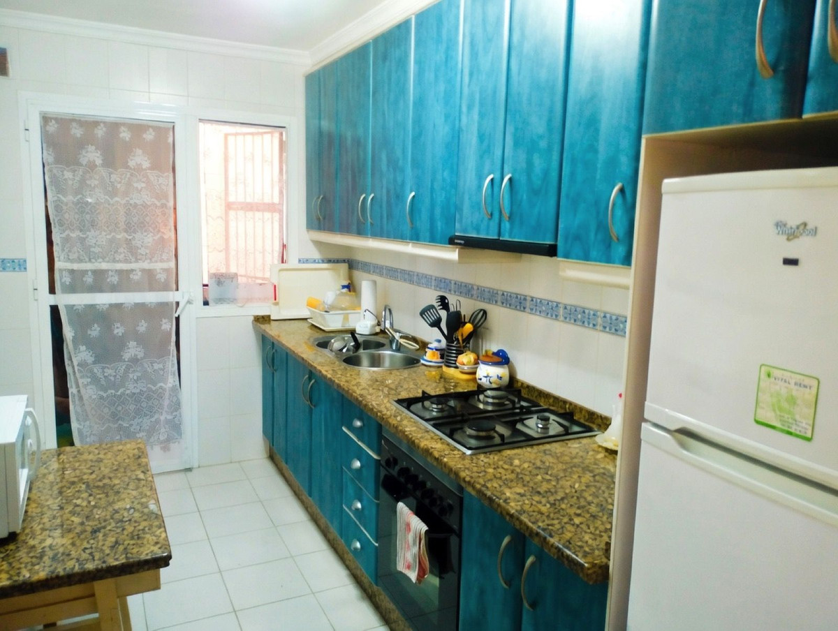 3 Bedroom Apartment for Sale in Estepona — 4