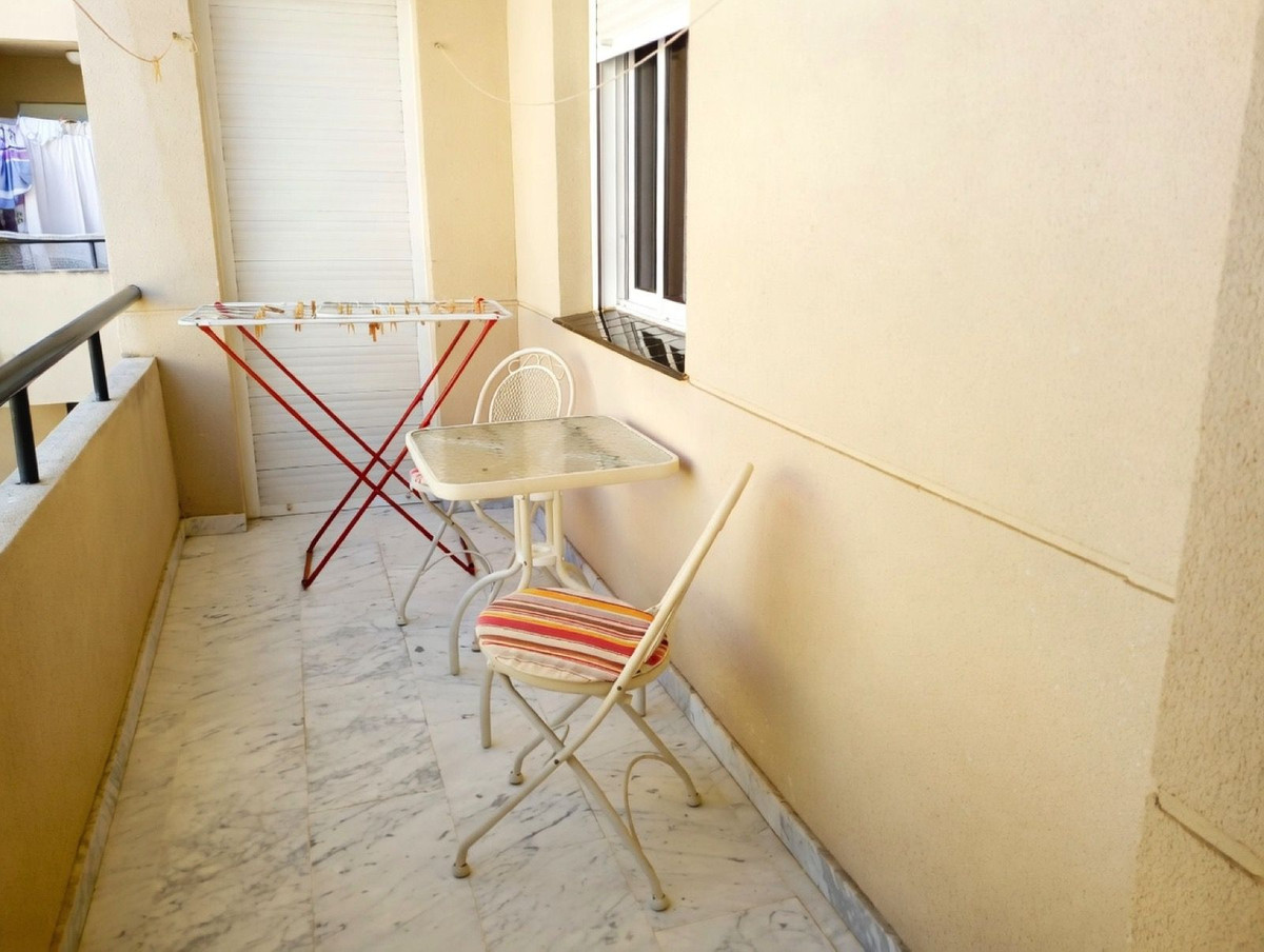3 Bedroom Apartment for Sale in Estepona — 5