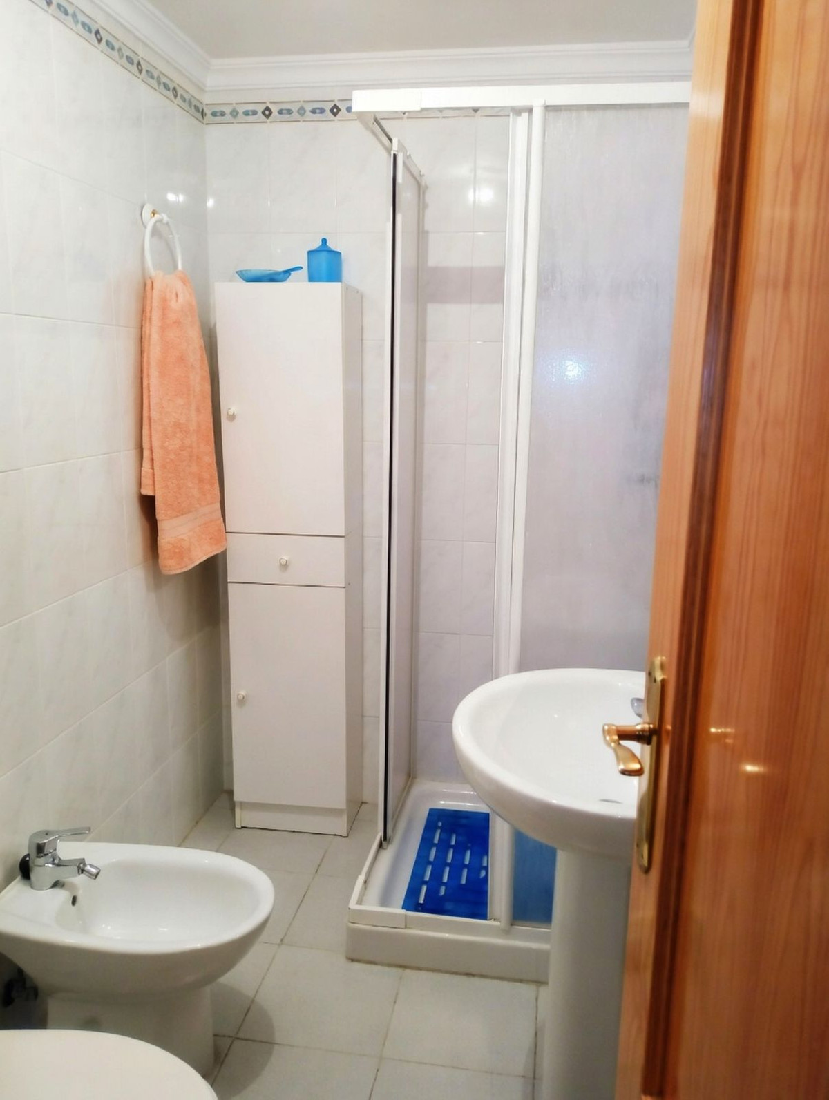 3 Bedroom Apartment for Sale in Estepona — view 10