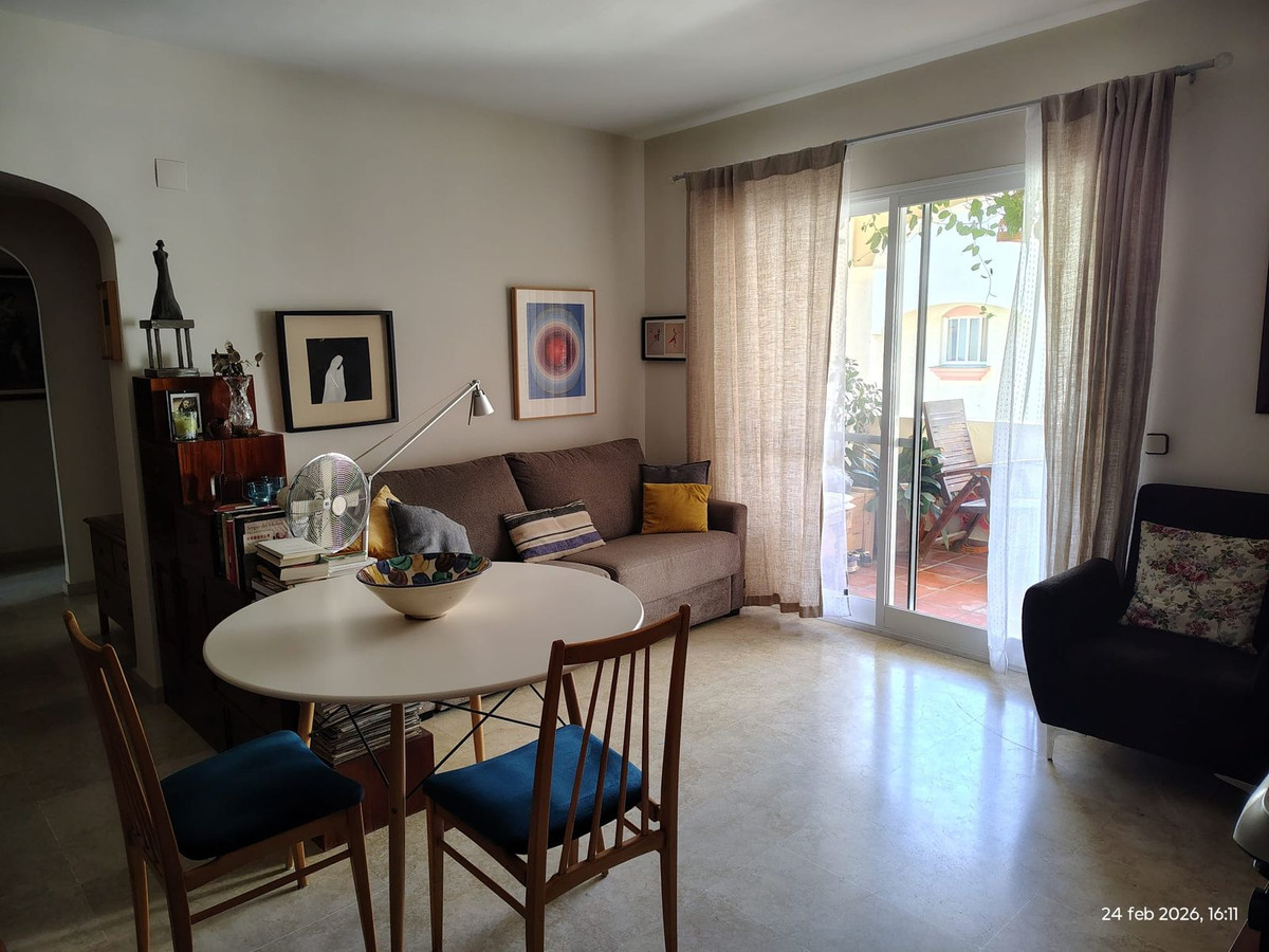 2 Bedroom Apartment for Sale in Estepona — 3