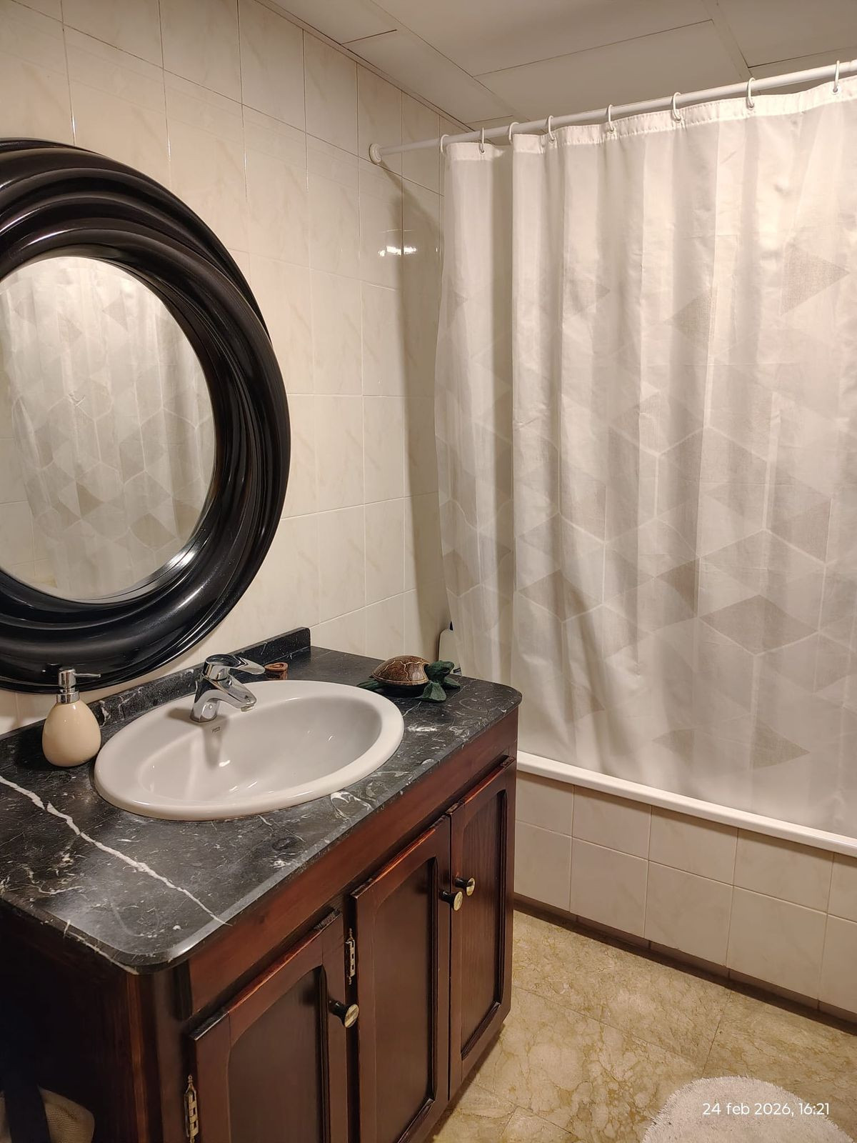 2 Bedroom Apartment for Sale in Estepona — 9