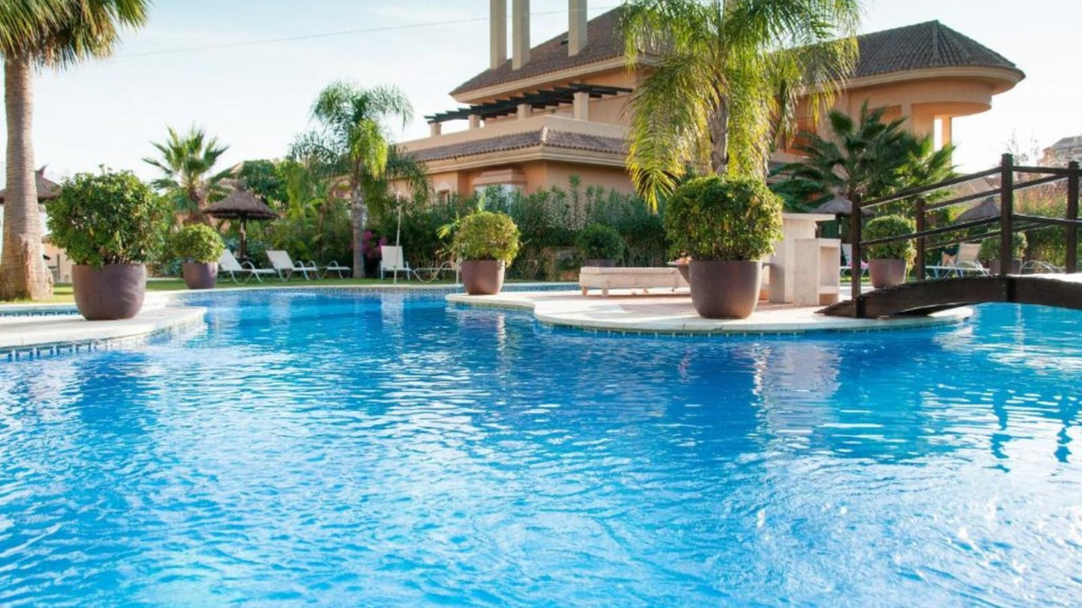 2 Bedroom Apartment for Sale in Aloha — 3