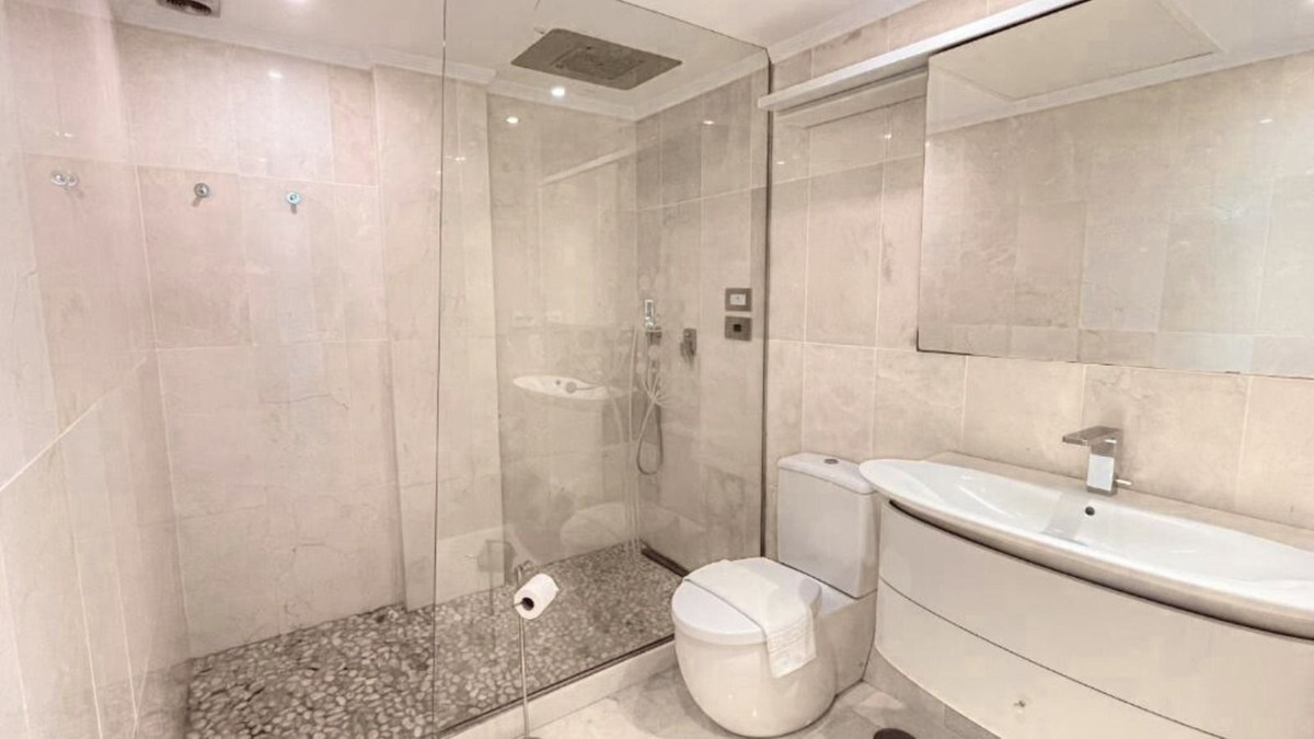 2 Bedroom Apartment for Sale in Aloha — 9