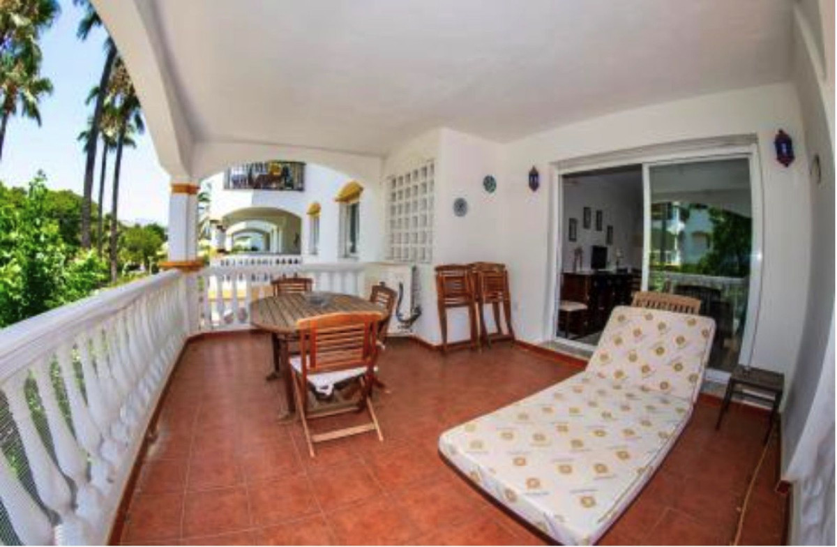 2 Bedroom Apartment for Sale in Nueva Andalucía — 2