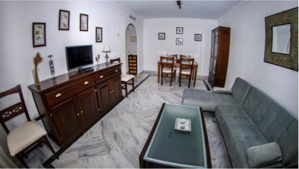 2 Bedroom Apartment for Sale in Nueva Andalucía — 4