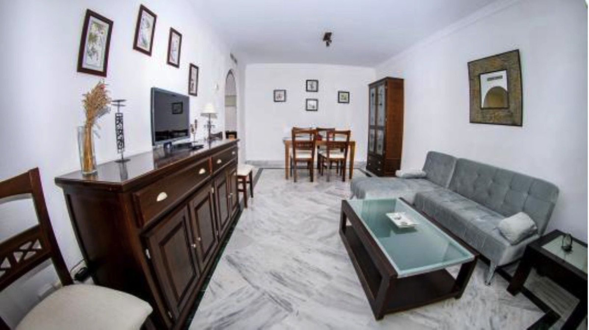 2 Bedroom Apartment for Sale in Nueva Andalucía — 6