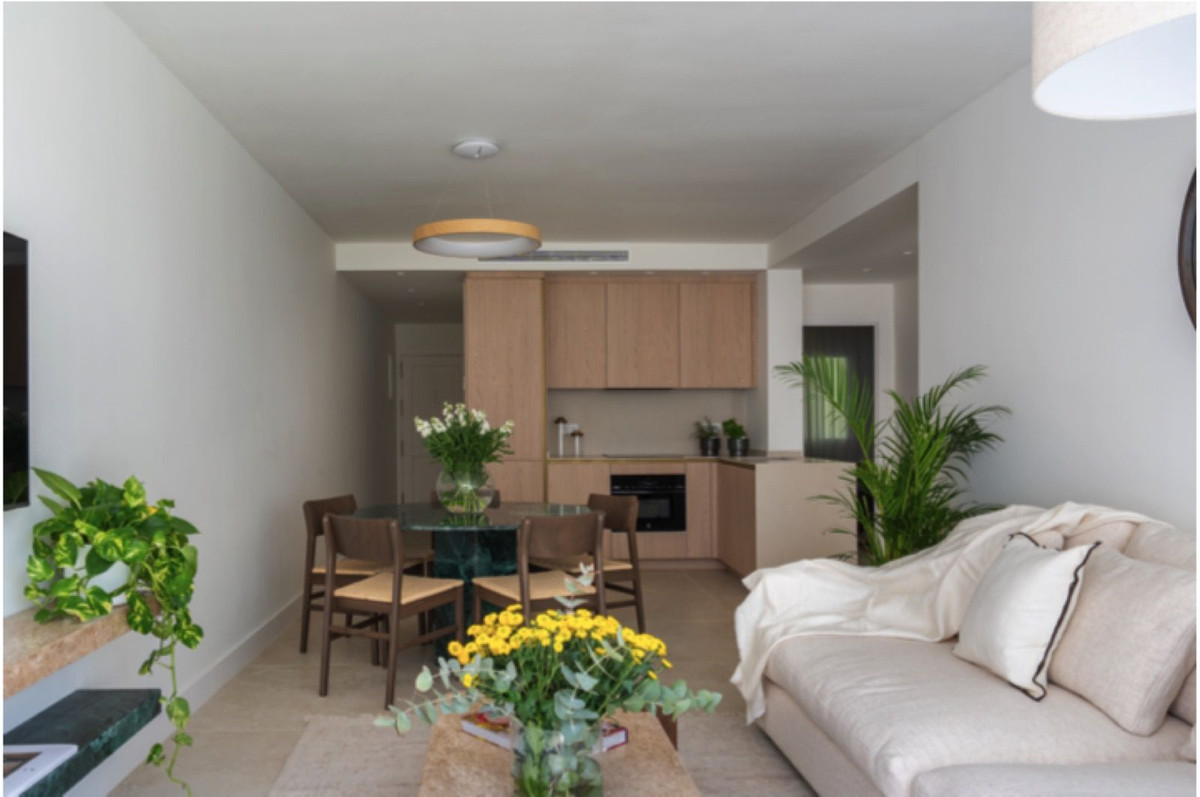 3 Bedroom Apartment for Sale in La Quinta — 2