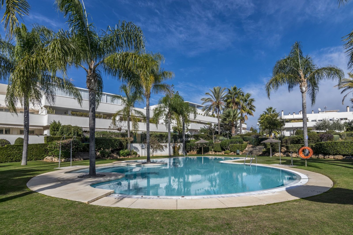 2 Bedroom Apartment for Sale in Nueva Andalucía