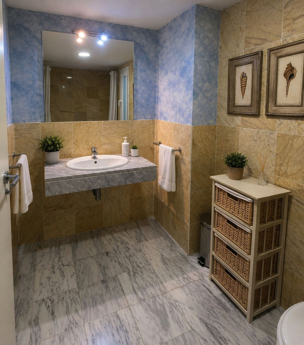 2 Bedroom Apartment for Sale in Nueva Andalucía — 7
