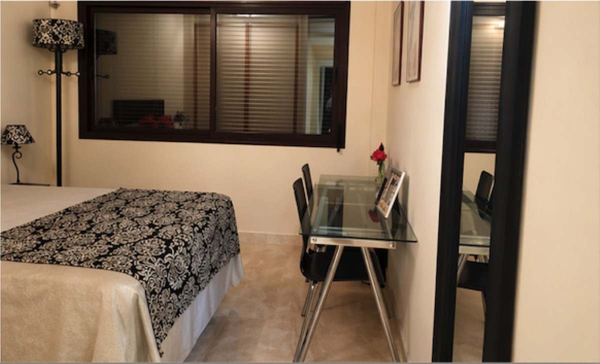 2 Bedroom Apartment for Sale in Estepona — 4