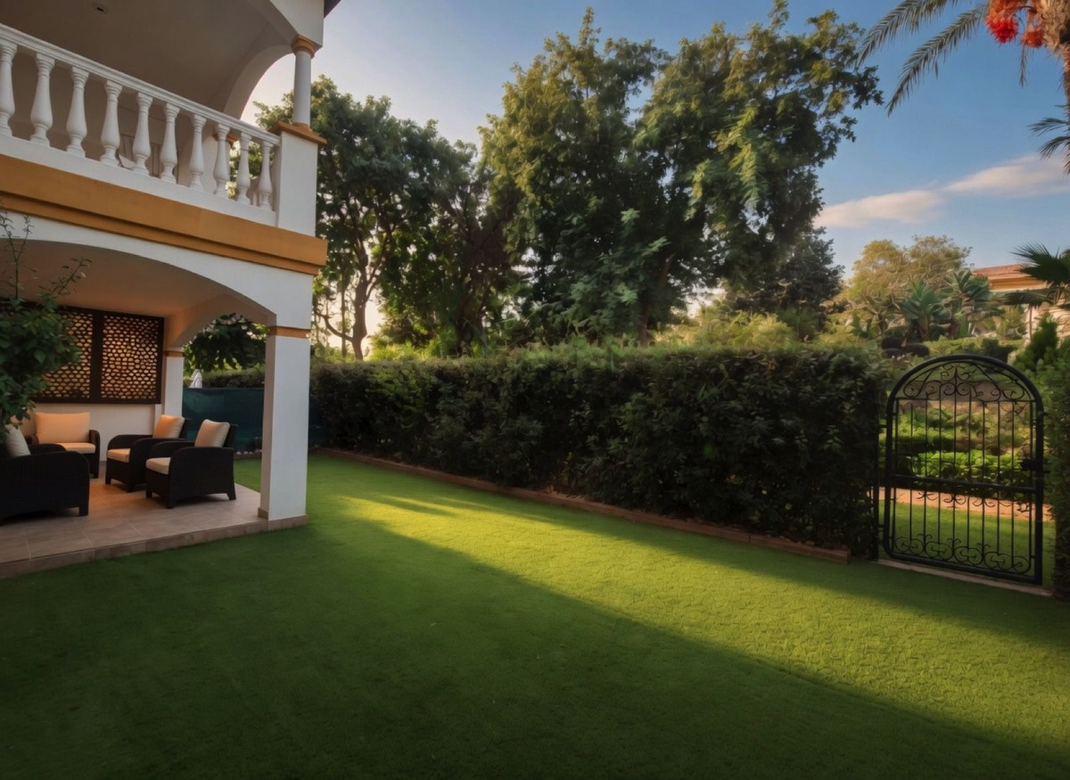 2 Bedroom Apartment for Sale in Nueva Andalucía — 4