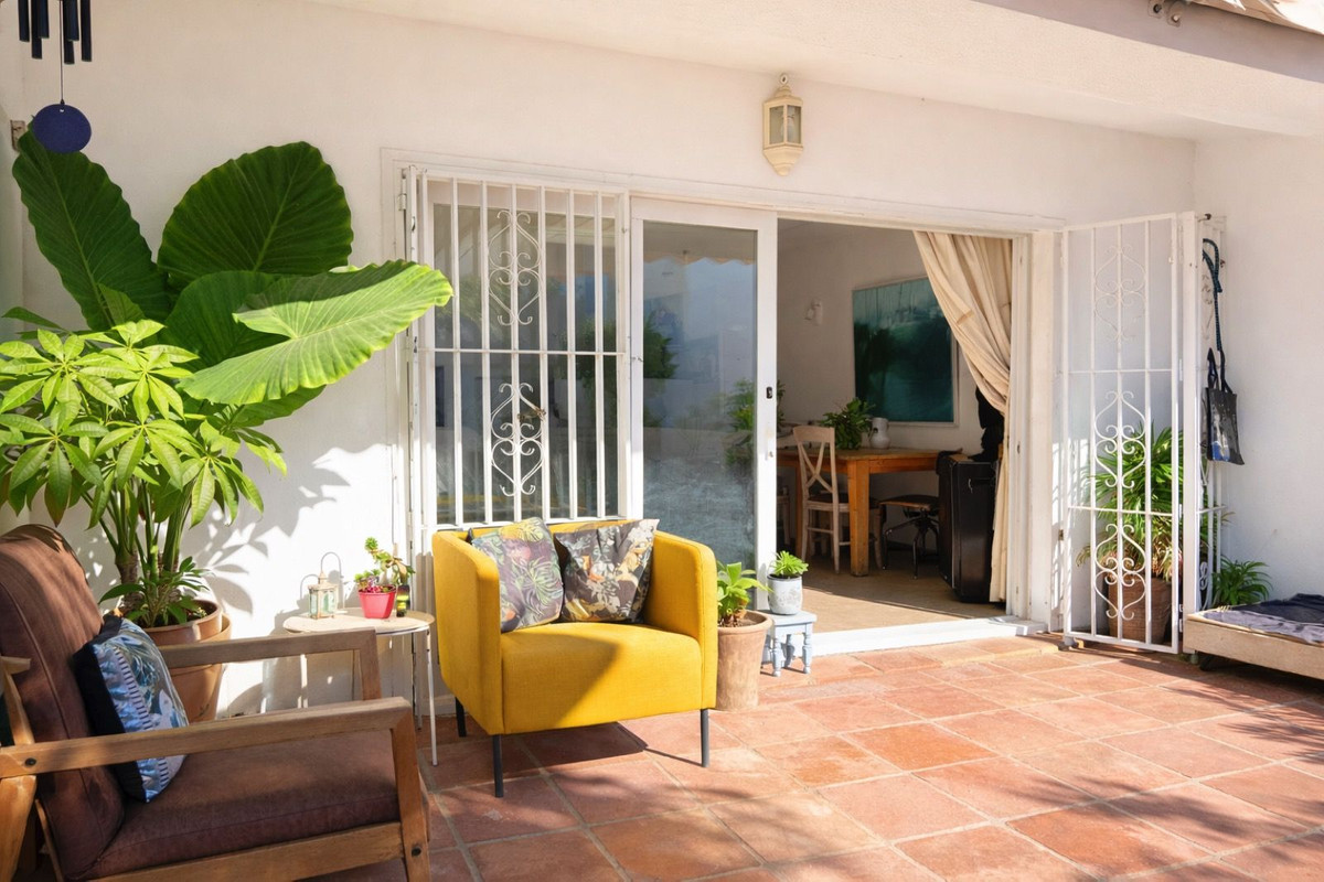 2 Bedroom Villa for Sale in Benamara — 9