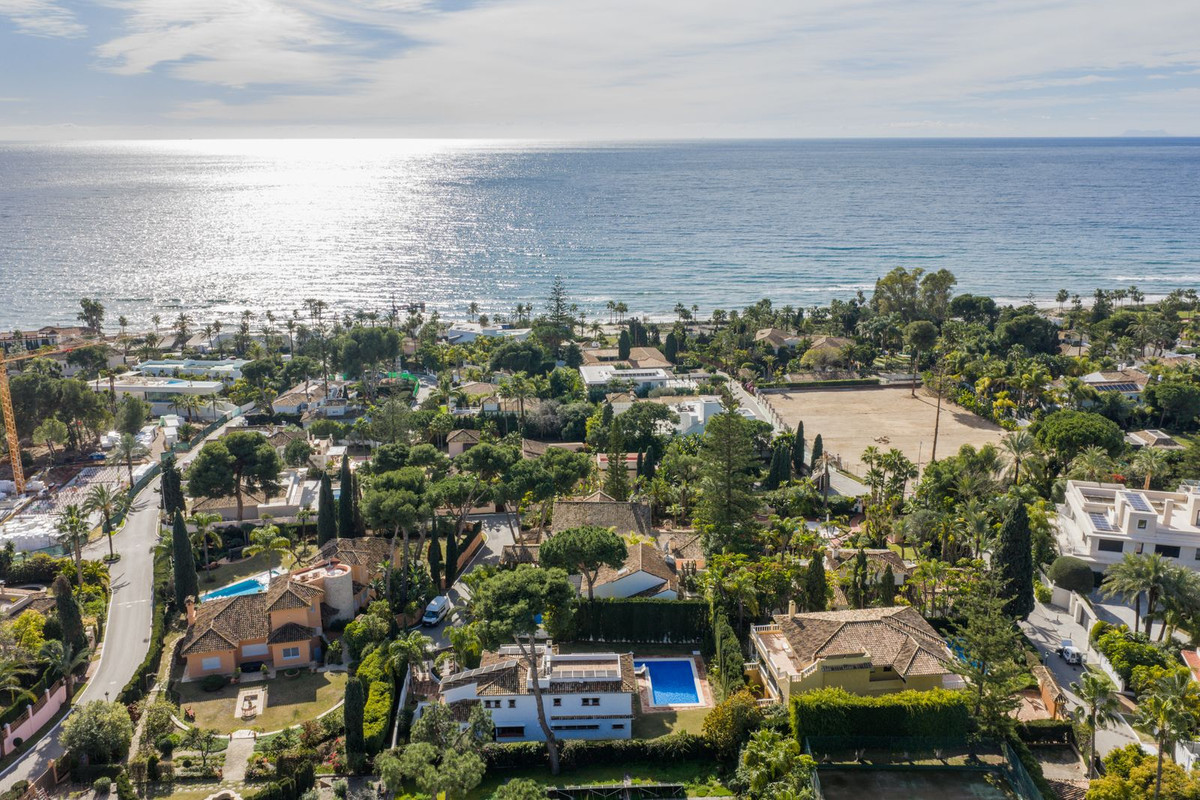5 Bedroom Villa for Sale in Marbella