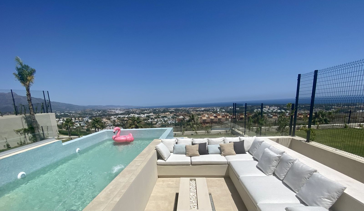 5 Bedroom Villa for Sale in Benahavís — 2