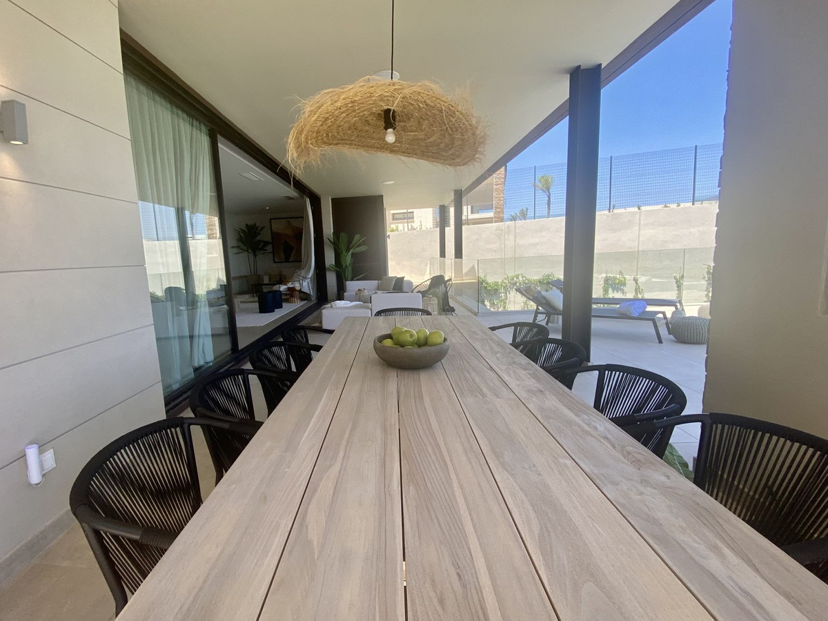 5 Bedroom Villa for Sale in Benahavís — 5