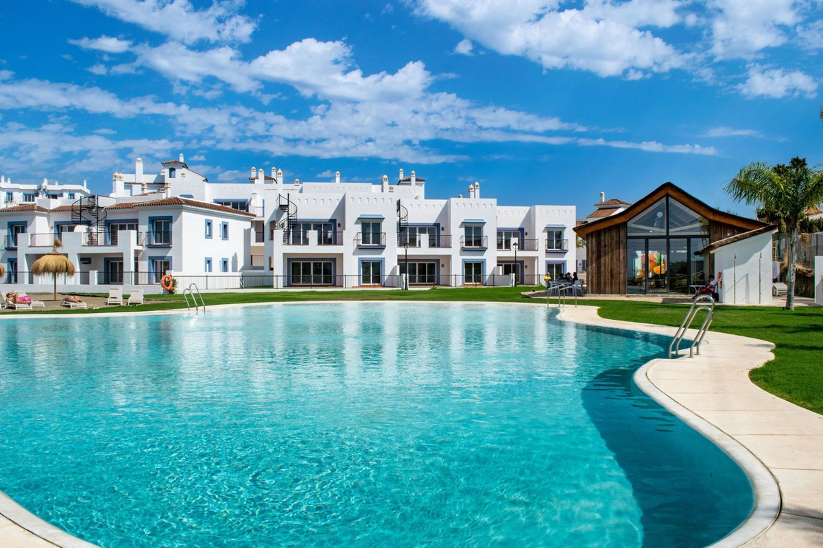 3 Bedroom Apartment for Sale in El Paraiso — 5
