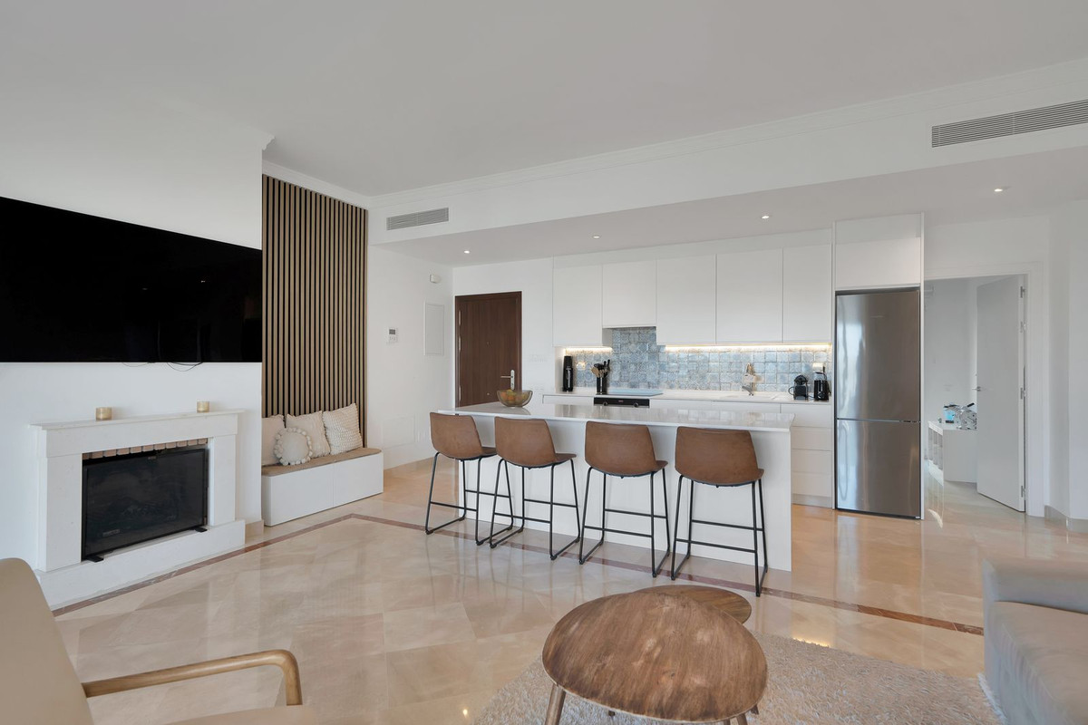 3 Bedroom Apartment for Sale in El Paraiso — 6