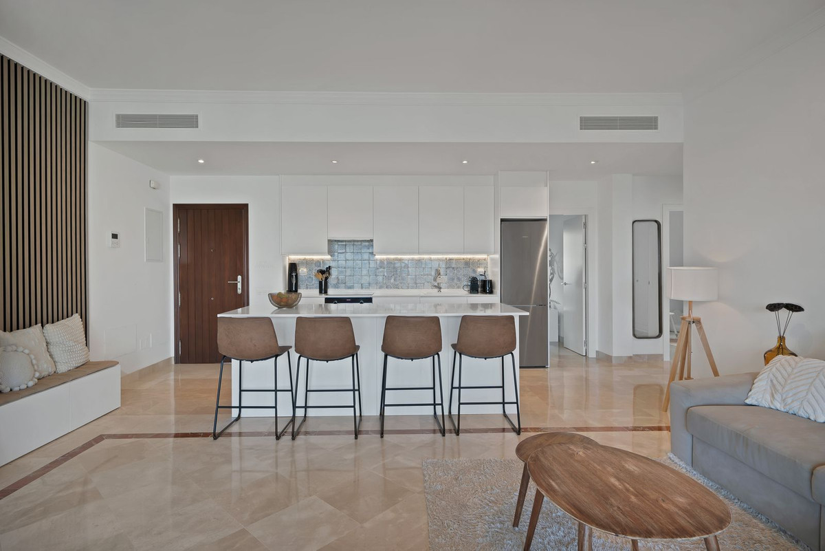 3 Bedroom Apartment for Sale in El Paraiso — 7