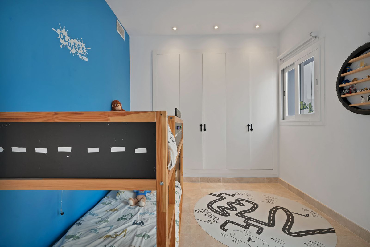 3 Bedroom Apartment for Sale in El Paraiso — view 10