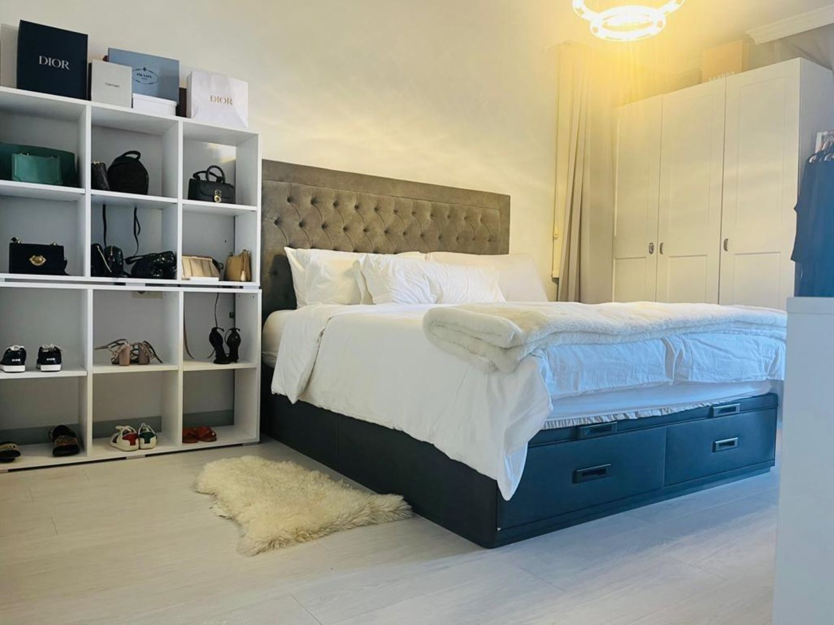 3 Bedroom Apartment for Sale in Estepona — 7