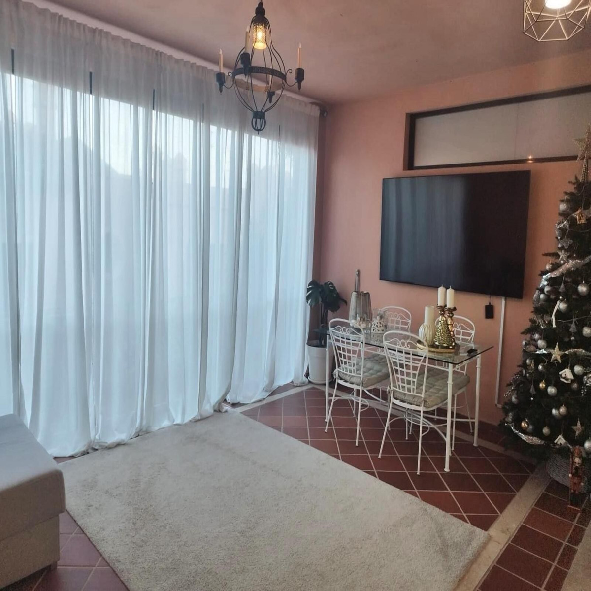 3 Bedroom Villa for Sale in Estepona — 9