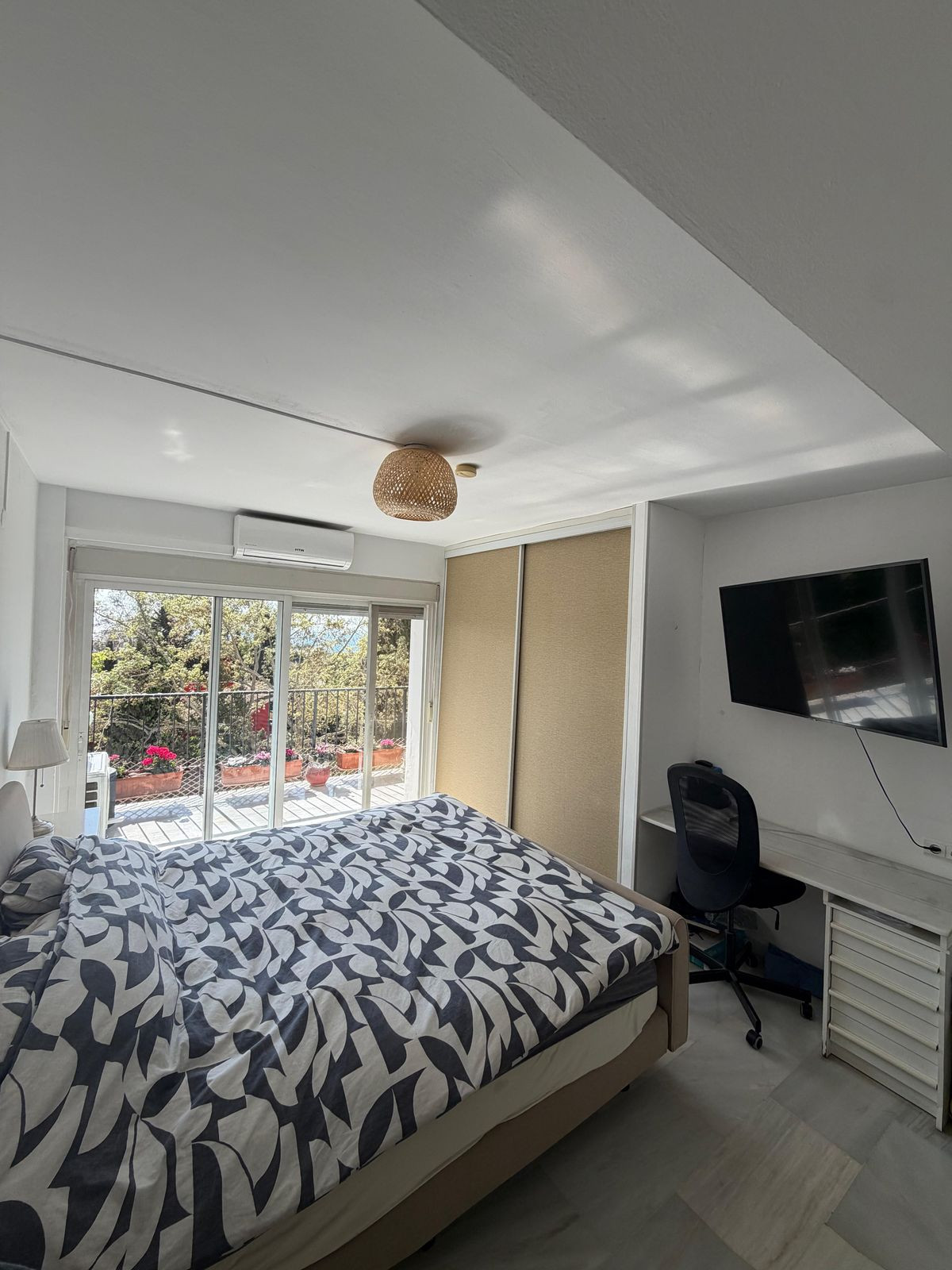 1 Bedroom Apartment for Sale in Marbella — 3