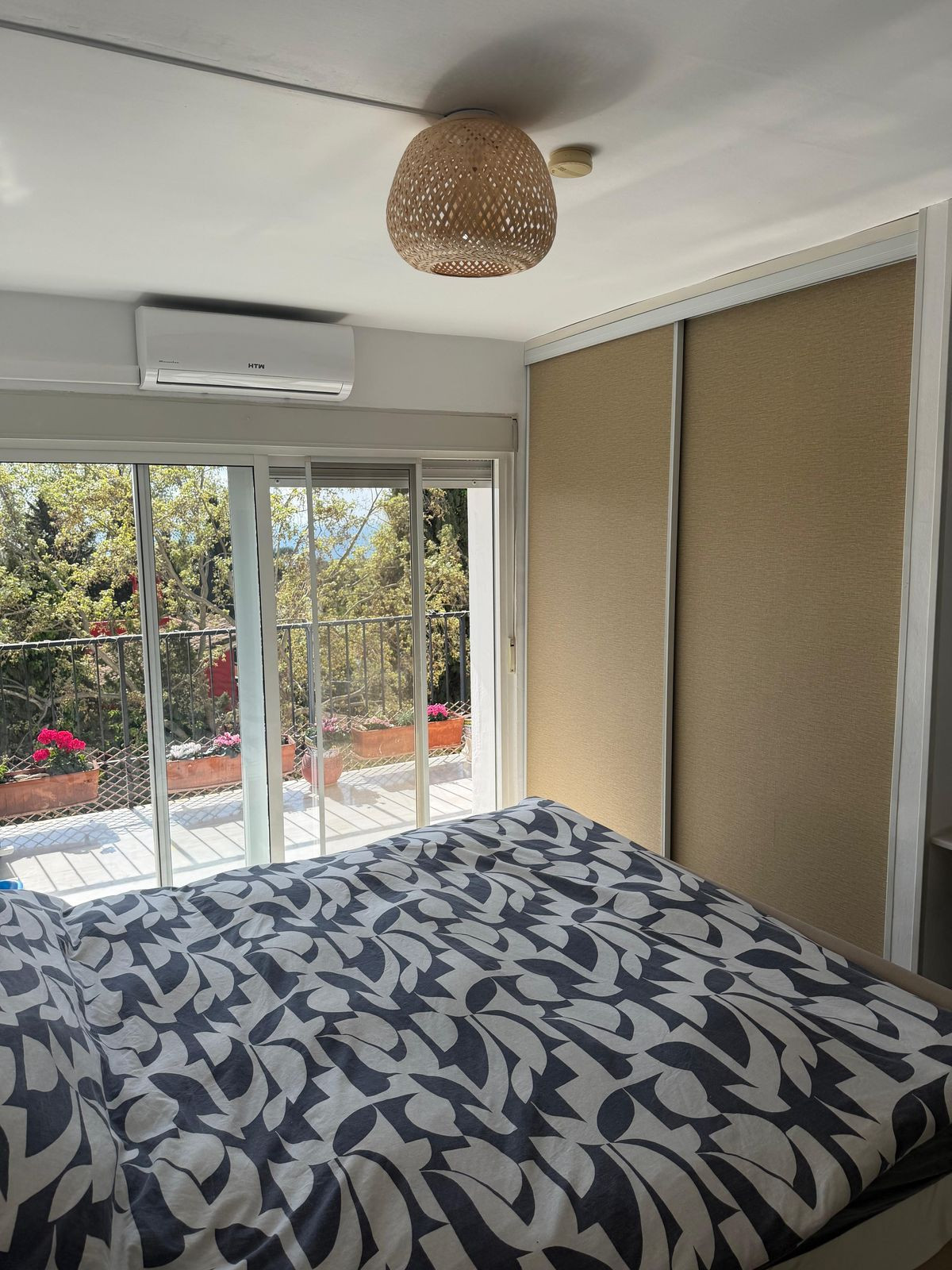 1 Bedroom Apartment for Sale in Marbella — 6