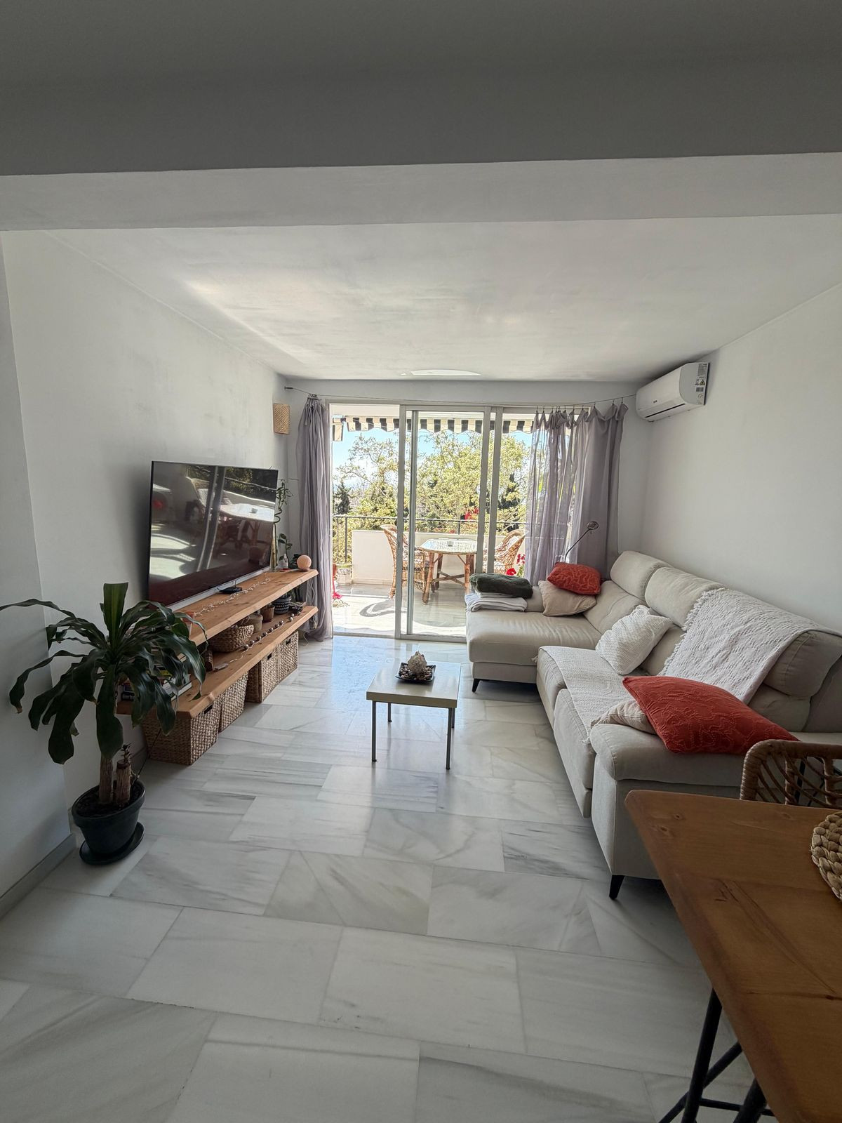 1 Bedroom Apartment for Sale in Marbella — 8
