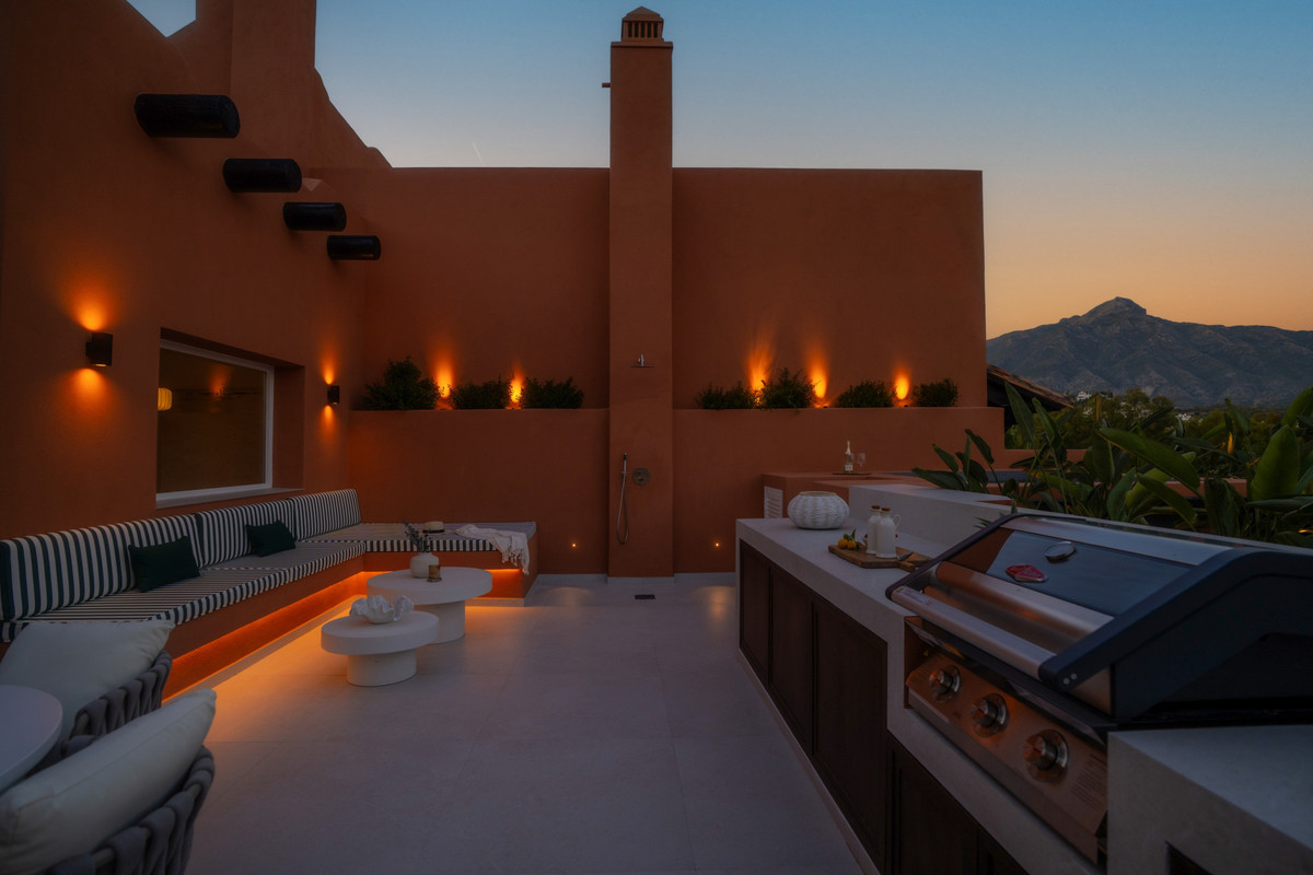 4 Bedroom Apartment for Sale in Nueva Andalucía — 8