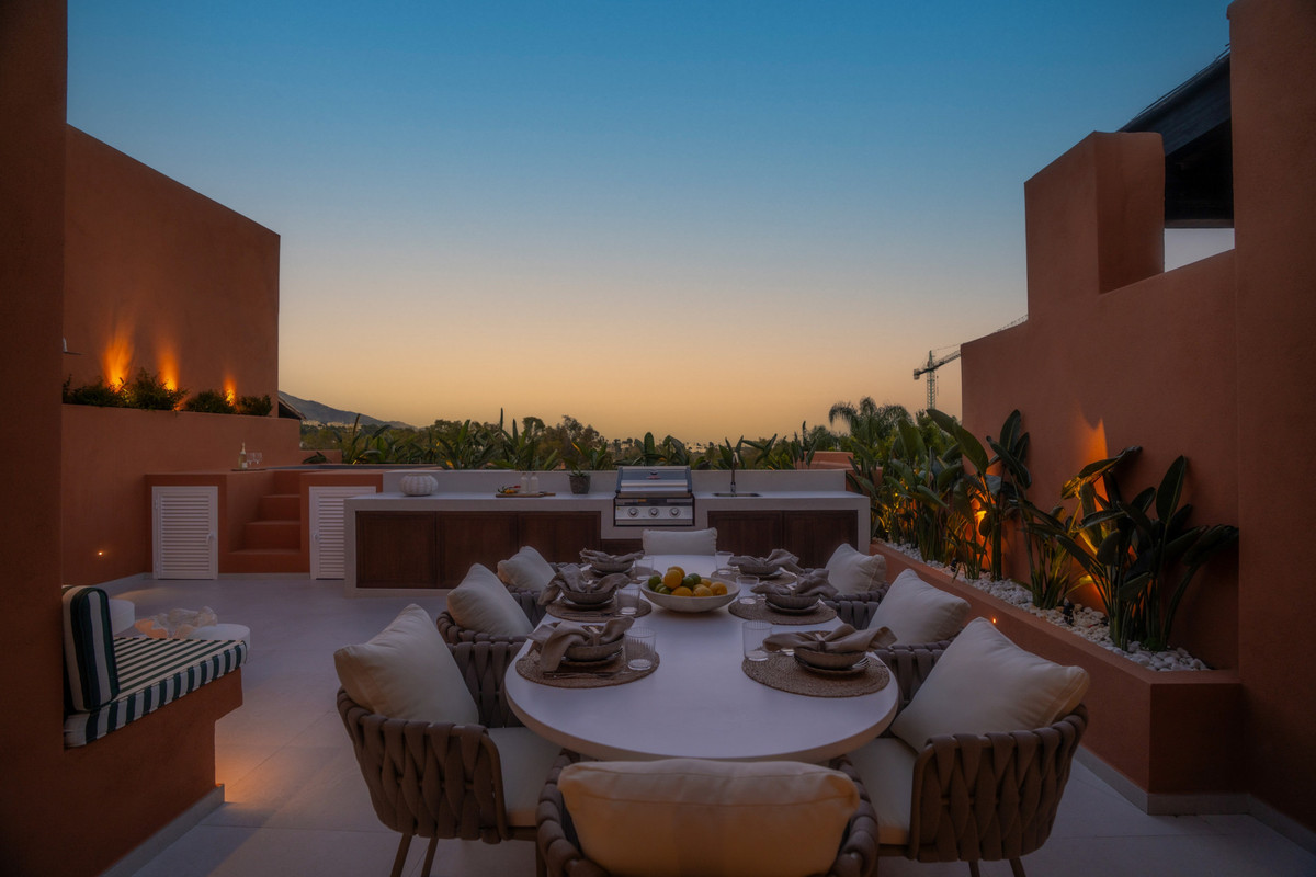 4 Bedroom Apartment for Sale in Nueva Andalucía — view 10
