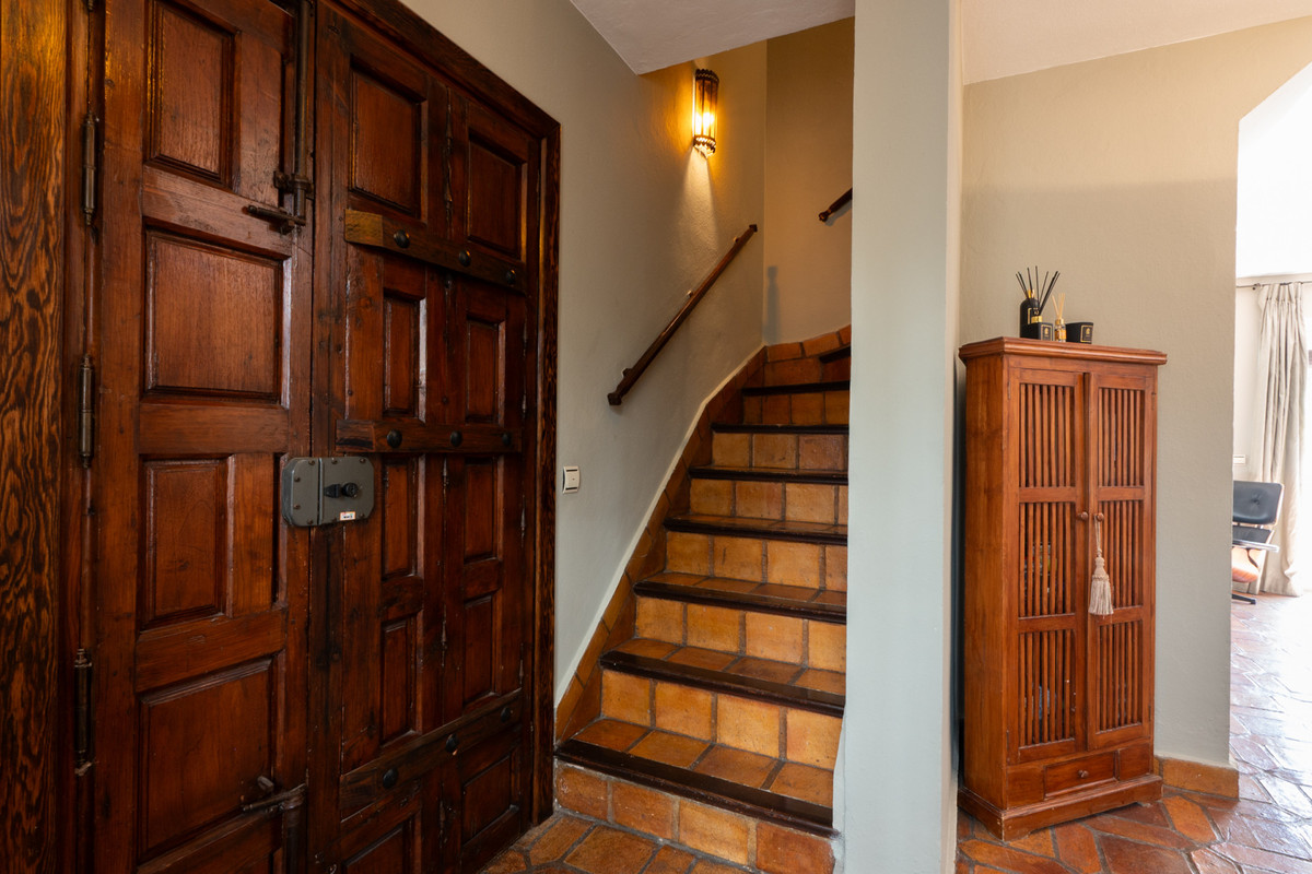 2 Bedroom Villa for Sale in The Golden Mile — 4