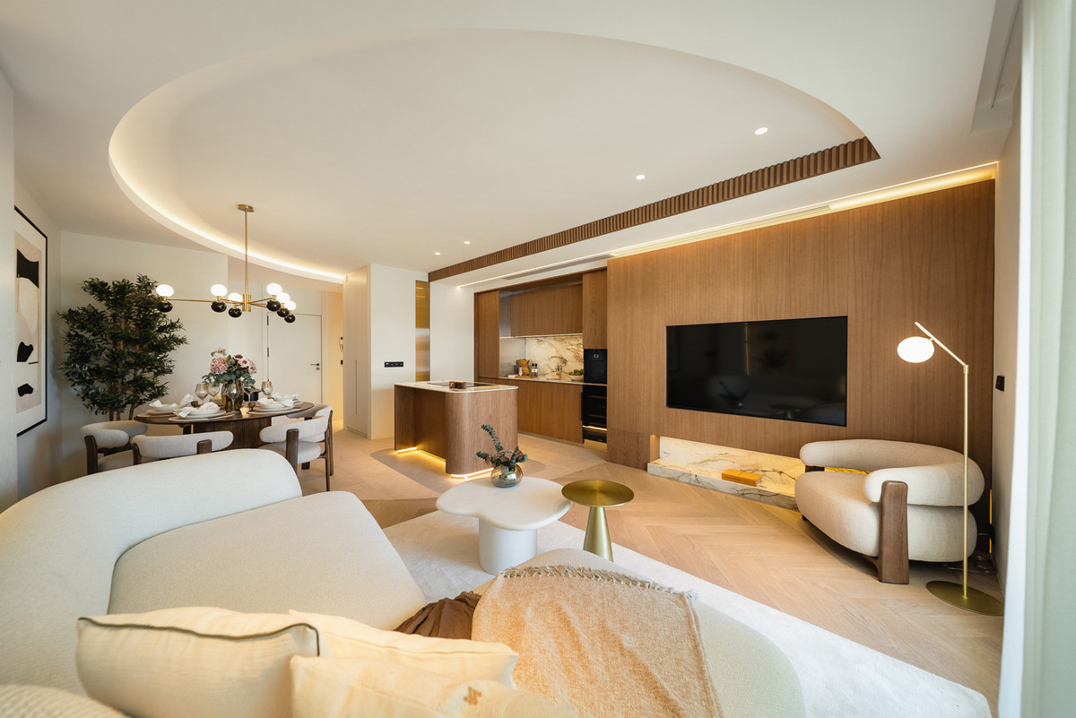 3 Bedroom Apartment for Sale in The Golden Mile