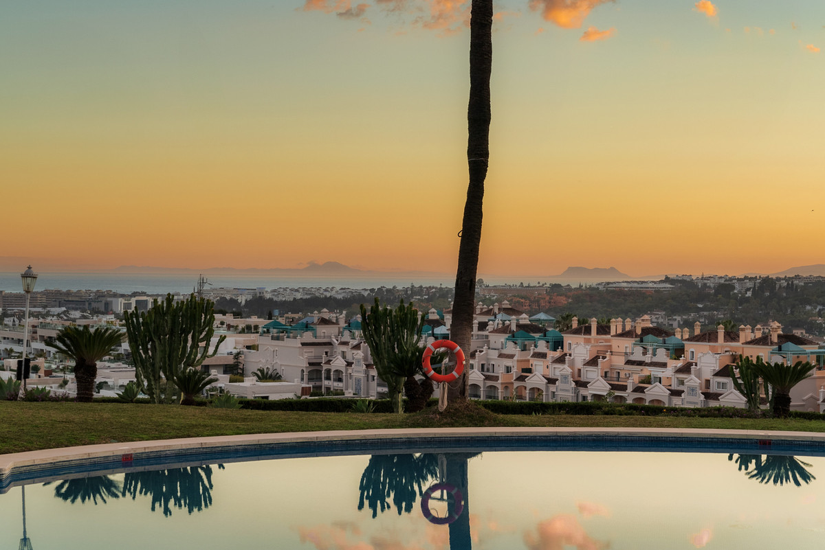 3 Bedroom Apartment for Sale in The Golden Mile — 7