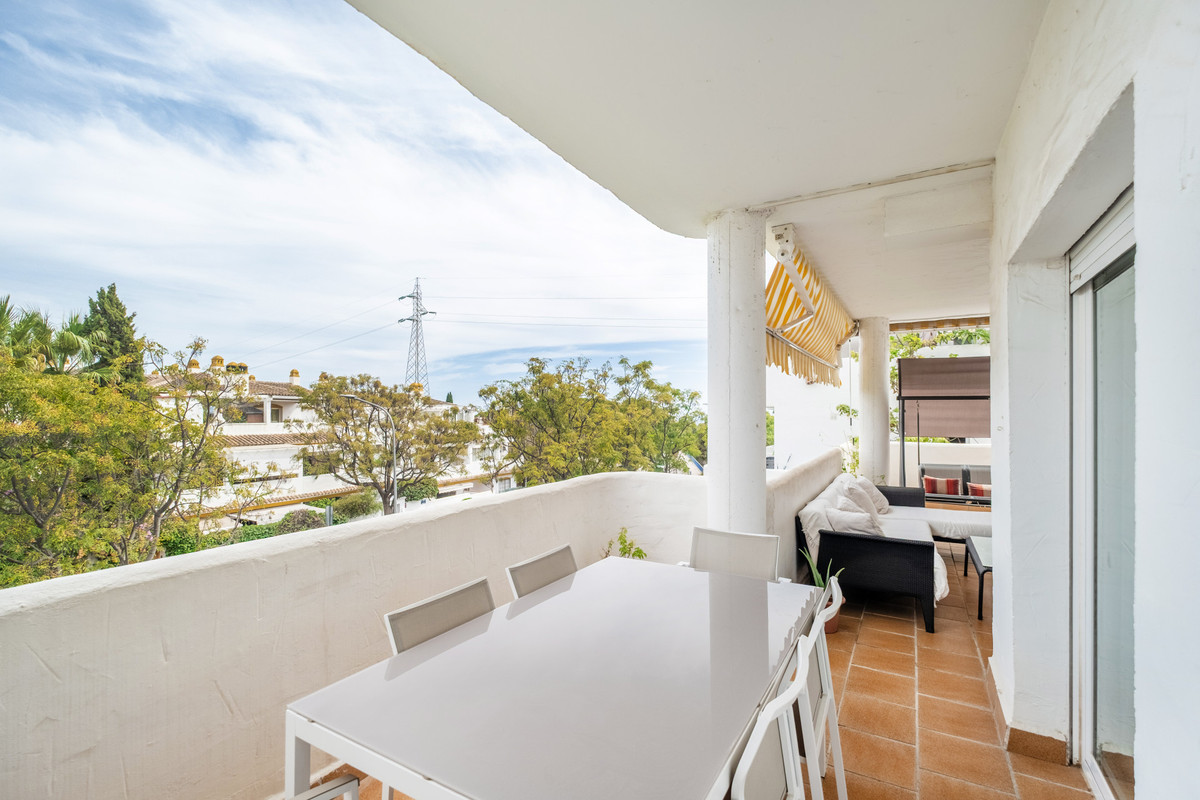 3 Bedroom Apartment for Sale in The Golden Mile — 7