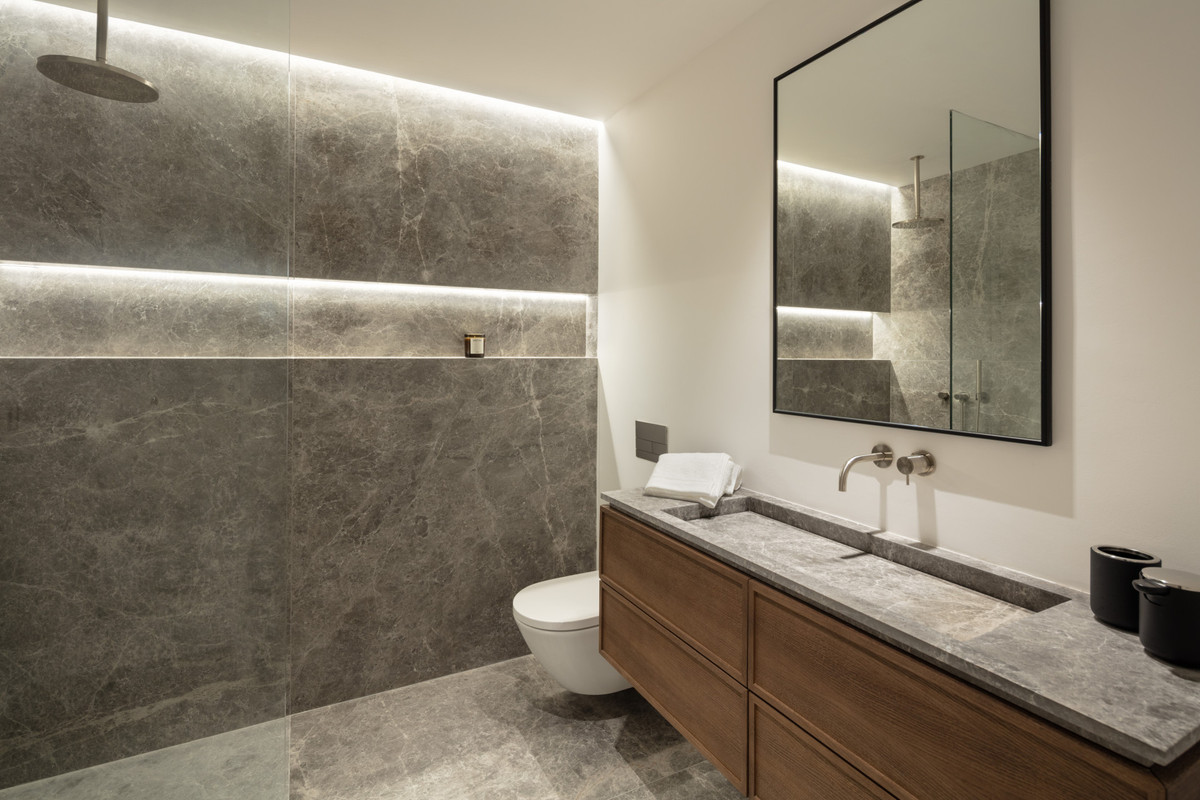 3 Bedroom Apartment for Sale in The Golden Mile — 9
