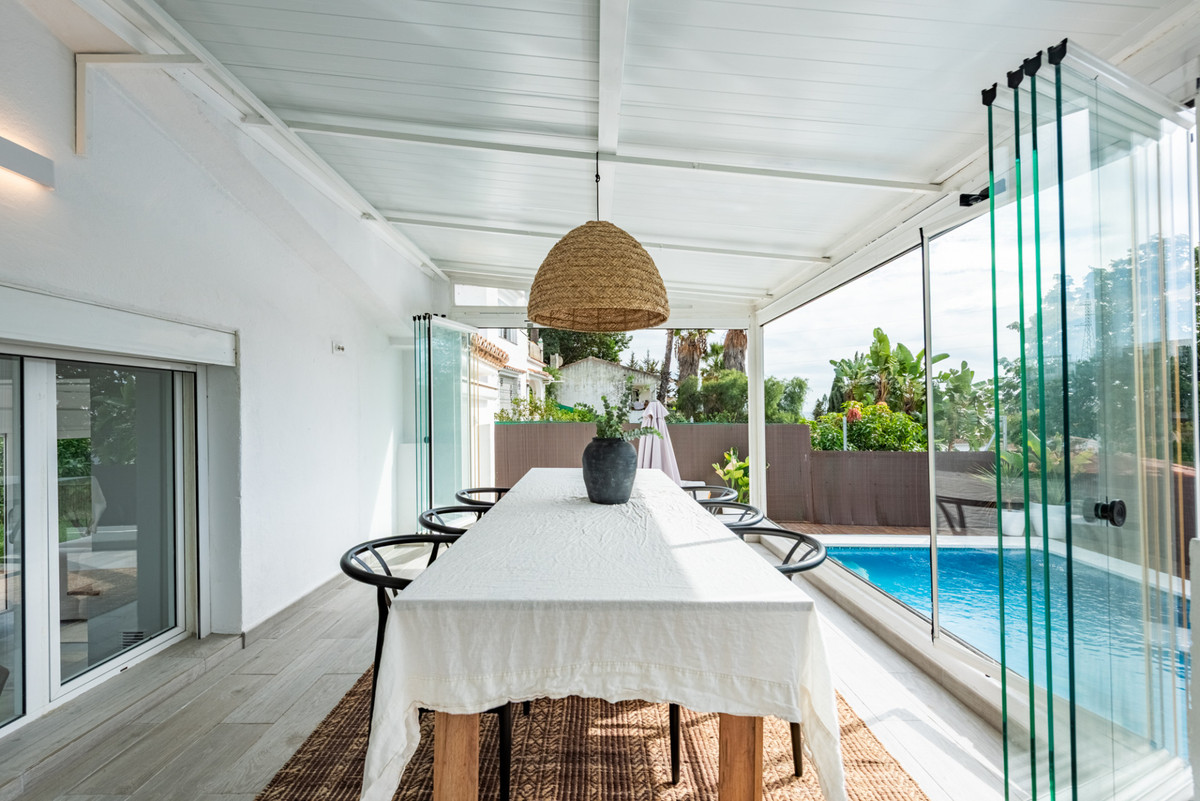 3 Bedroom Villa for Sale in Nueva Andalucía — 6