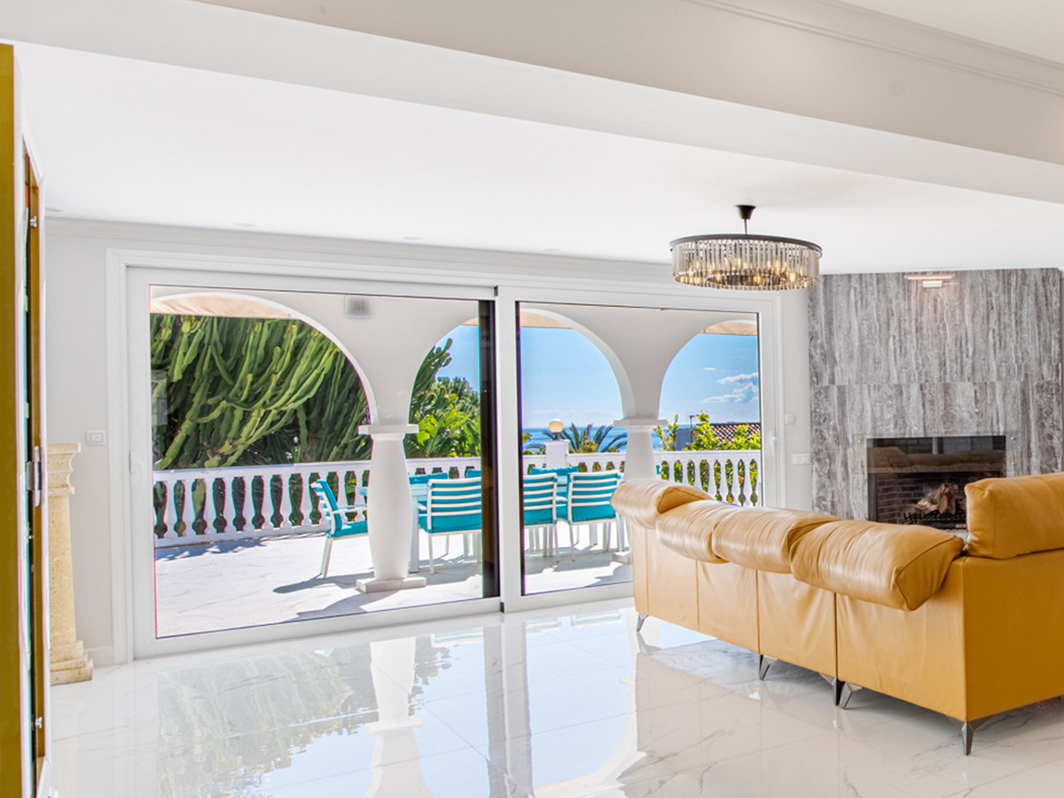 7 Bedroom Villa for Sale in Marbella