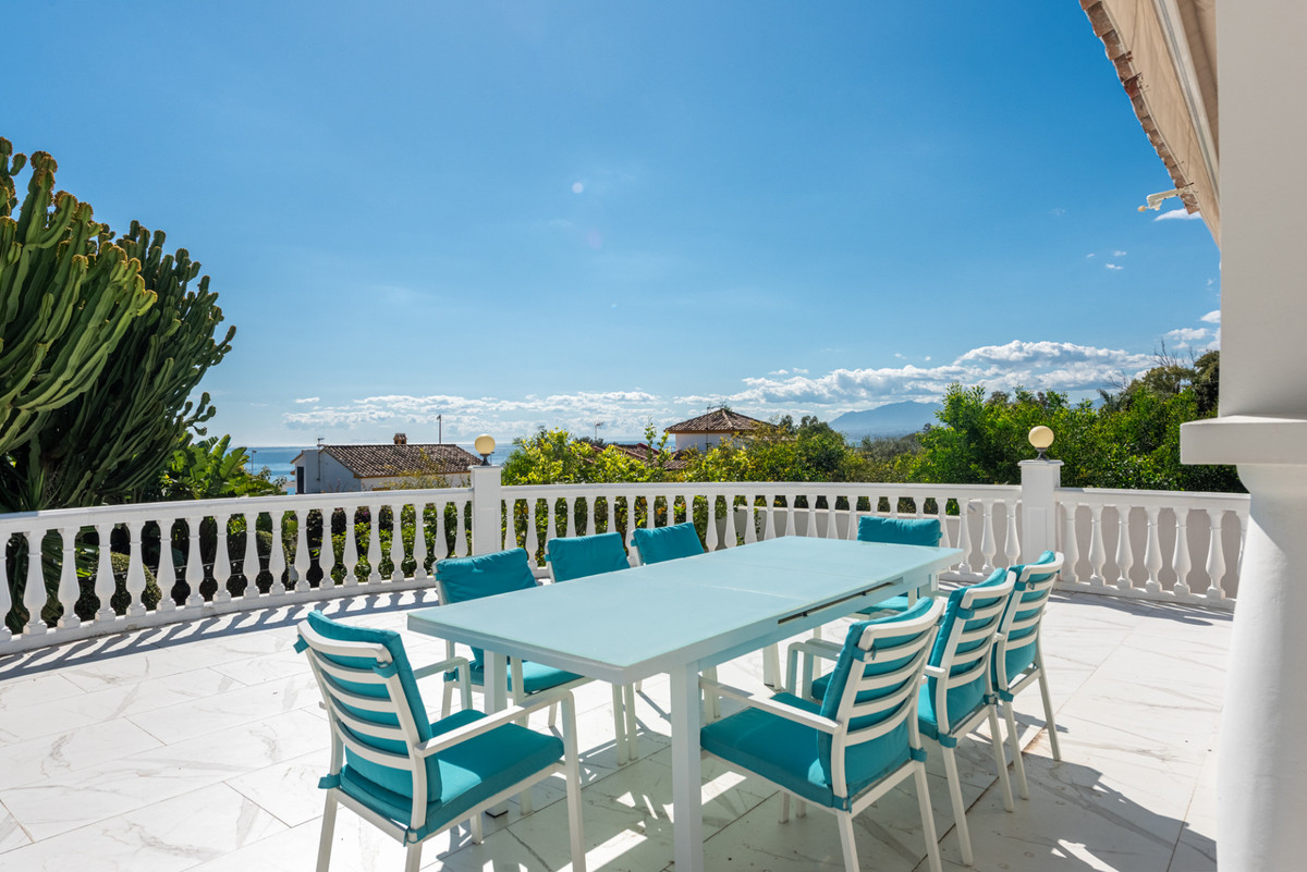 7 Bedroom Villa for Sale in Marbella — 7