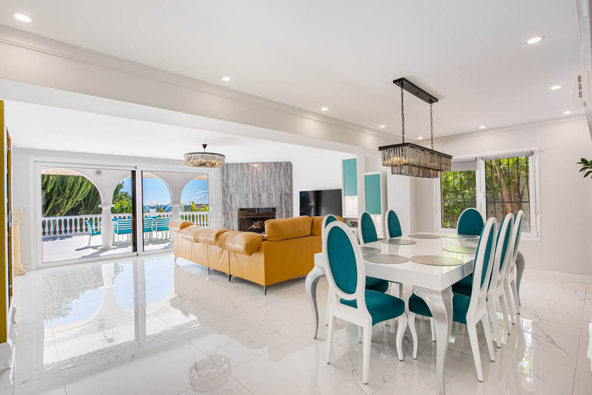 7 Bedroom Villa for Sale in Marbella — 9