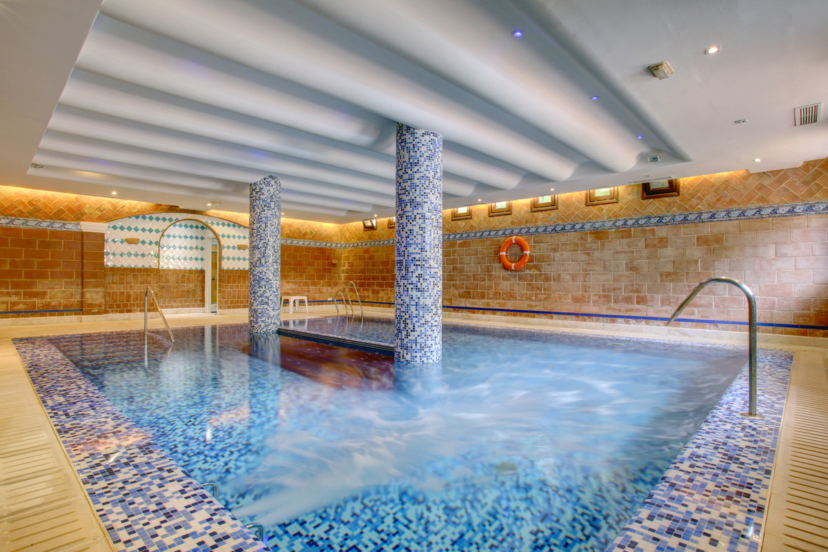4 Bedroom Apartment for Sale in The Golden Mile — 8