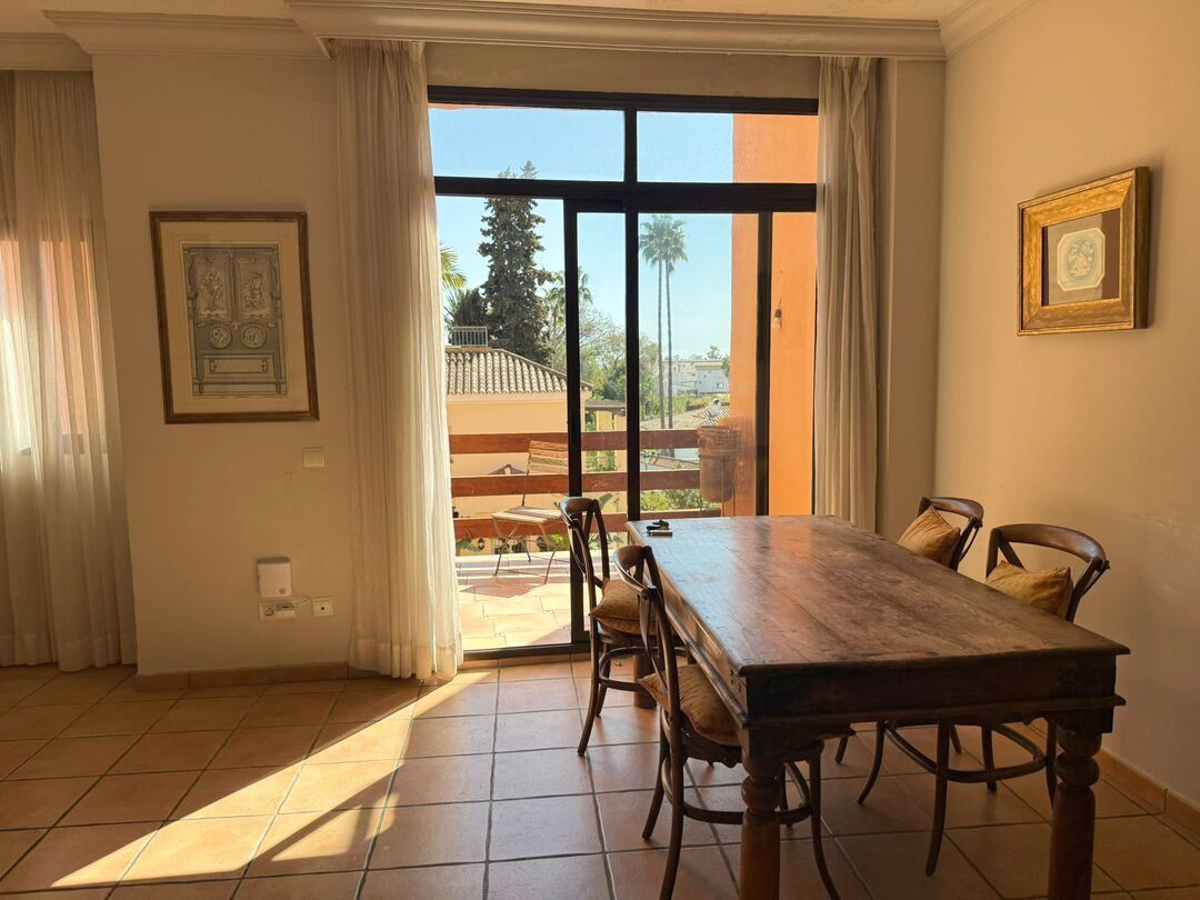 3 Bedroom Apartment for Sale in Estepona — 3