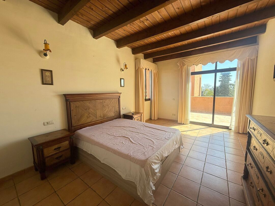 3 Bedroom Apartment for Sale in Estepona — 9