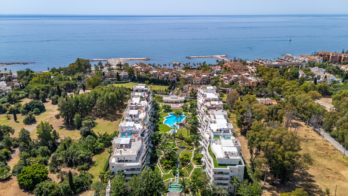 3 Bedroom Apartment for Sale in Puerto Banús
